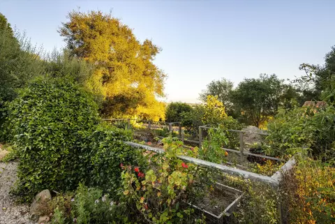 Exterior - 7357 Shepard Mesa Rd, Carpinteria, CA 93013 photo 11 of 13