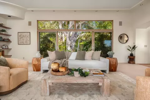 Living - 7357 Shepard Mesa Rd, Carpinteria, CA 93013 photo 3 of 9