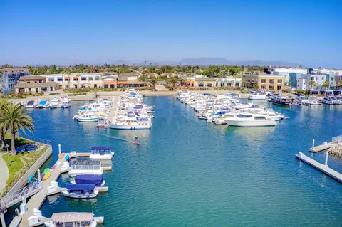 1506 Seabridge Ln, Oxnard, CA 93035