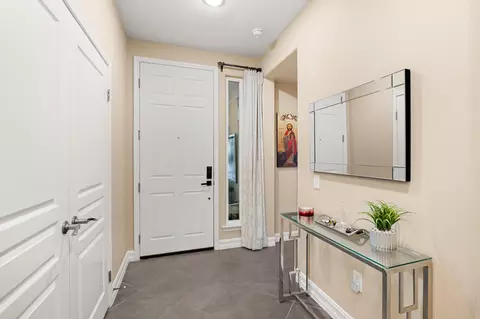 Entry Way - 1506 Seabridge Ln, Oxnard, CA 93035 photo 3 of 5