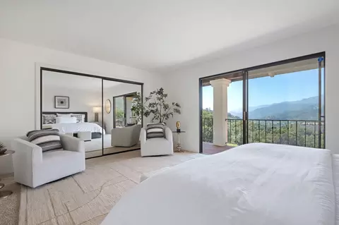 Bedroom - 1663 Shepard Mesa Ln, Carpinteria, CA 93013 photo 2 of 6