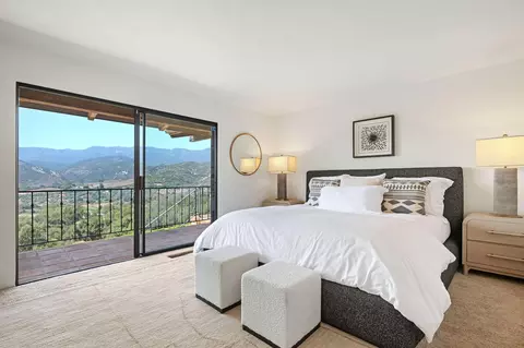 Bedroom - 1663 Shepard Mesa Ln, Carpinteria, CA 93013 photo 1 of 6