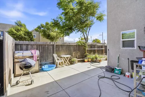 Exterior - 1426 Plum Ave, Lompoc, CA 93436 photo 5 of 5