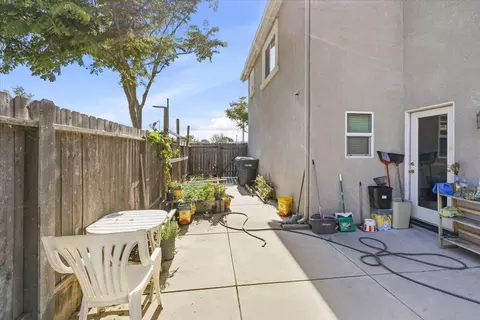 Exterior - 1426 Plum Ave, Lompoc, CA 93436 photo 4 of 5
