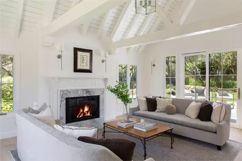 Living - 850 Rockbridge Rd, Montecito, CA 93108 photo 3 of 4
