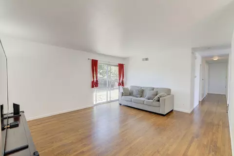 Living - 5184 Rhoads Ave, Santa Barbara, CA 93111 photo 3 of 3