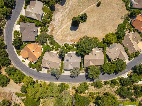 View/Area - 628 Hillside Dr, Solvang, CA 93463 photo 3 of 4