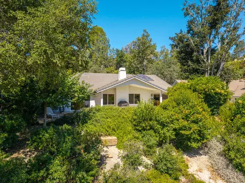 Exterior - 628 Hillside Dr, Solvang, CA 93463 photo 7 of 8