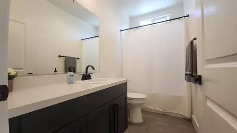 Bath - 170 White Sage Ln, Lompoc, CA 93436 photo 1 of 6
