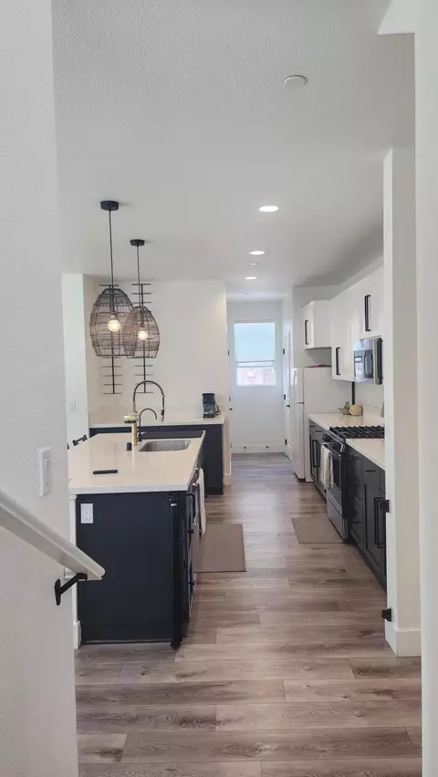 Entry Way - 170 White Sage Ln, Lompoc, CA 93436 photo 1 of 3