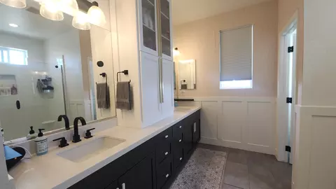 Bath - 170 White Sage Ln, Lompoc, CA 93436 photo 3 of 6