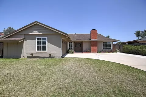 86 Deerhurst Dr, Goleta, CA 93117