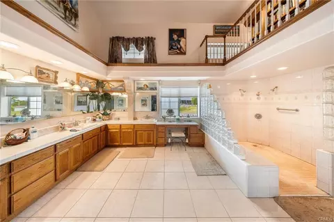 Bath - 6685 El Pomar Dr, Templeton, CA 93465 photo 1 of 3