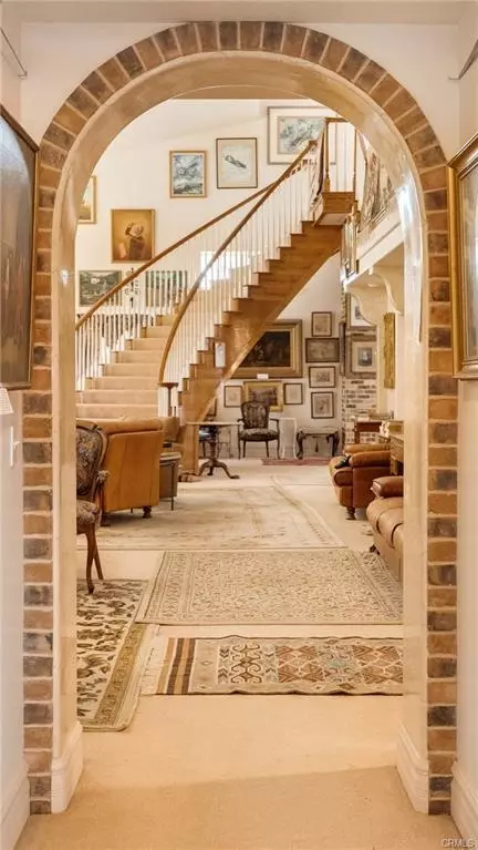 Entry Way - 6685 El Pomar Dr, Templeton, CA 93465 photo 4 of 4