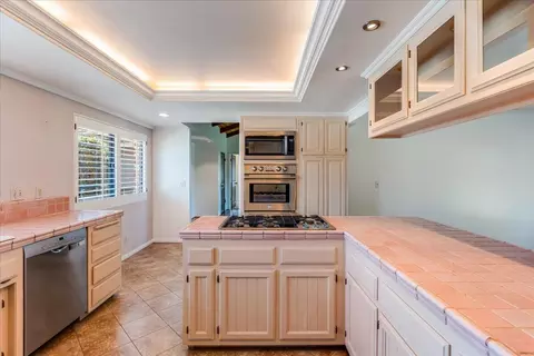 Kitchen - 2198 Creekside Dr, Solvang, CA 93463 photo 5 of 6