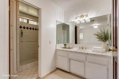 Bath - 2198 Creekside Dr, Solvang, CA 93463 photo 1 of 4