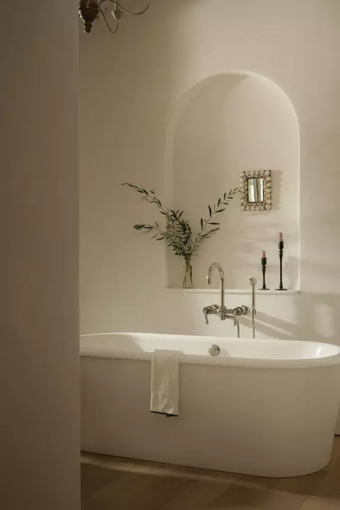 Bath - 2259 Mcnell Rd, Ojai, CA 93023 photo 3 of 8