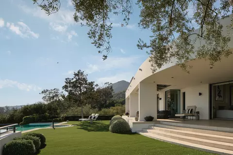 Exterior - 1130 E Mountain Dr, Montecito, CA 93108 photo 5 of 6