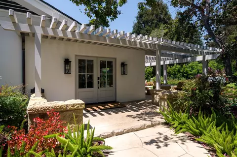Exterior - 145 Butterfly Ln, Montecito, CA 93108 photo 10 of 14