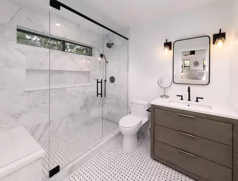 Bath - 87 Humphrey Rd, Montecito, CA 93108 photo 3 of 4