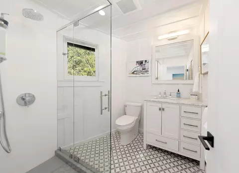 Bath - 87 Humphrey Rd, Montecito, CA 93108 photo 4 of 4