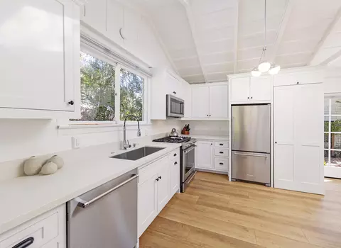 Kitchen - 87 Humphrey Rd, Montecito, CA 93108 photo 4 of 5