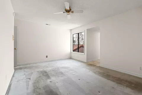 Bedroom - 2454 Manzanita Dr, Oxnard, CA 93033 photo 6 of 6