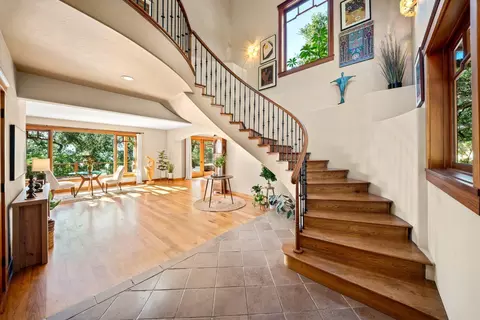 Entry Way - 49 Alto Dr, Oak View, CA 93022 photo 1 of 2