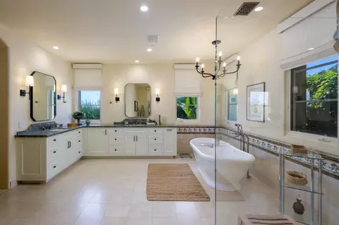 Bath - 802 W Park Ln, Montecito, CA 93108 photo 1 of 6