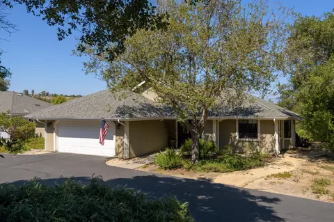 Exterior - 750 Hillside Dr, Solvang, CA 93463 photo 5 of 8