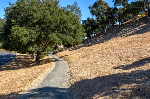 Exterior - 750 Hillside Dr, Solvang, CA 93463 photo 7 of 8