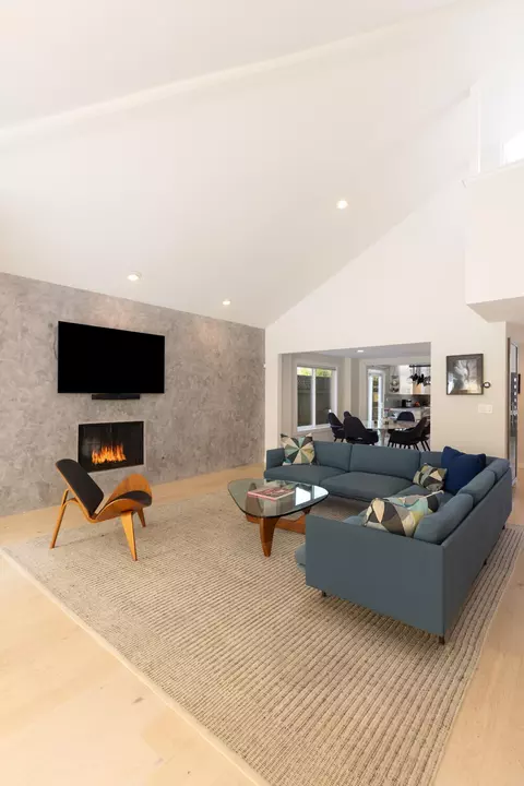 Living - 418 Seaview Rd, Montecito, CA 93108 photo 1 of 1