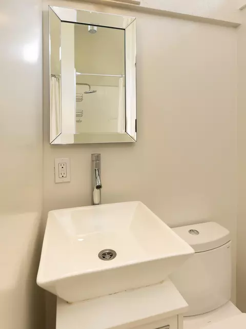Bath - 418 Seaview Rd, Montecito, CA 93108 photo 3 of 3