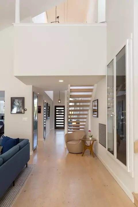 Entry Way - 418 Seaview Rd, Montecito, CA 93108 photo 5 of 6