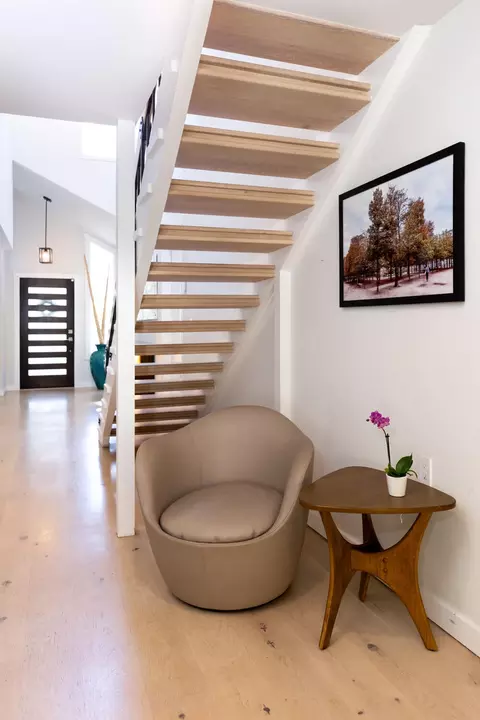Entry Way - 418 Seaview Rd, Montecito, CA 93108 photo 6 of 6