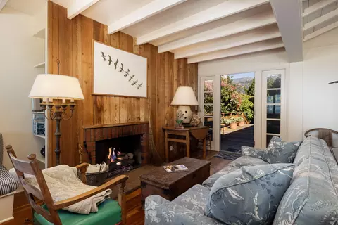 Living - 3581 Padaro Ln, Carpinteria, CA 93013 photo 4 of 4