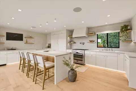 Kitchen - 3211 Padaro Ln, Carpinteria, CA 93013 photo 1 of 4