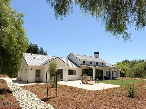 2213 Keenan Dr, Los Olivos, CA 93441