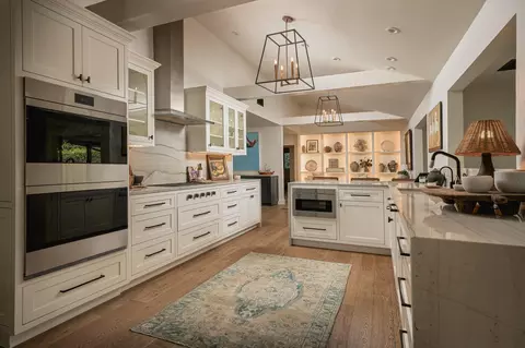 Kitchen - 135 Pomar Ln, Montecito, CA 93108 photo 2 of 3
