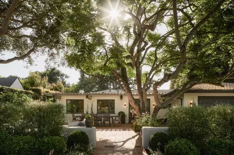 135 Pomar Ln, Montecito, CA 93108