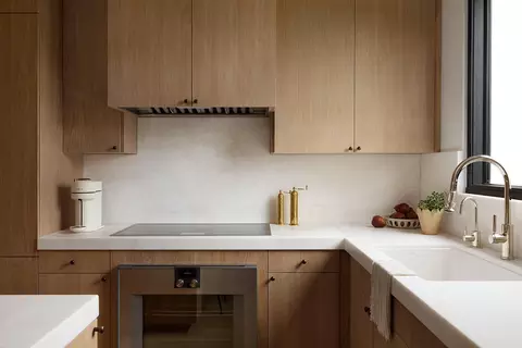 Kitchen - 45 Seaview Dr, Montecito, CA 93108 photo 2 of 4