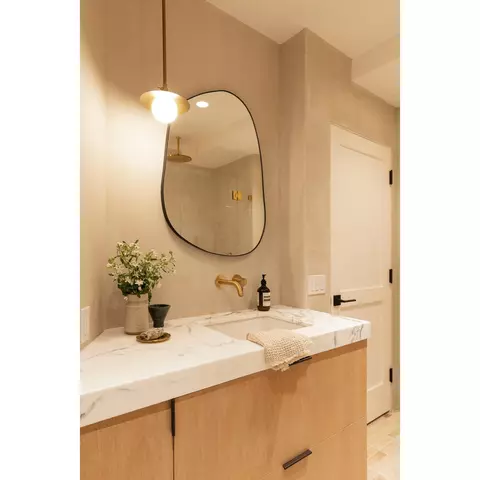 Bath - 45 Seaview Dr, Montecito, CA 93108 photo 9 of 11