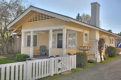 Exterior - 4869 Carpinteria Ave, Carpinteria, CA 93013 photo 2 of 6