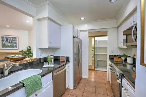 Kitchen - 3375 Foothill Rd #712, Carpinteria, CA 93013 photo 2 of 3