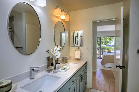 Bath - 3375 Foothill Rd #712, Carpinteria, CA 93013 photo 2 of 4