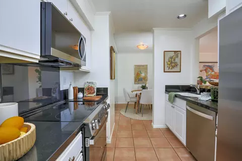 Kitchen - 3375 Foothill Rd #712, Carpinteria, CA 93013 photo 3 of 3