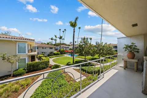 2635 State St #T 3, Santa Barbara, CA 93105