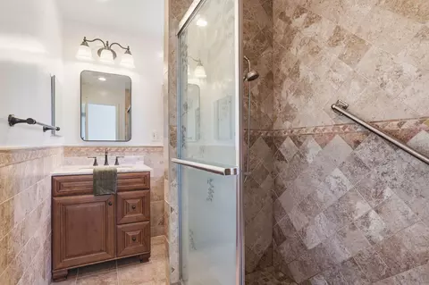 Bath - 823 W Roderick Ave, Oxnard, CA 93030 photo 1 of 3