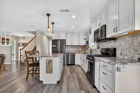 Kitchen - 166 Aries Ave, Lompoc, CA 93436 photo 1 of 2