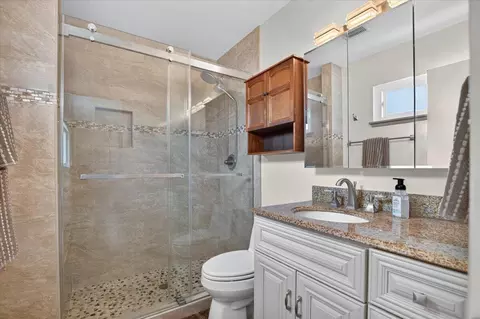 Bath - 166 Aries Ave, Lompoc, CA 93436 photo 2 of 3